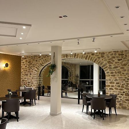 Thoiry Etoile Lodge Bagian luar foto