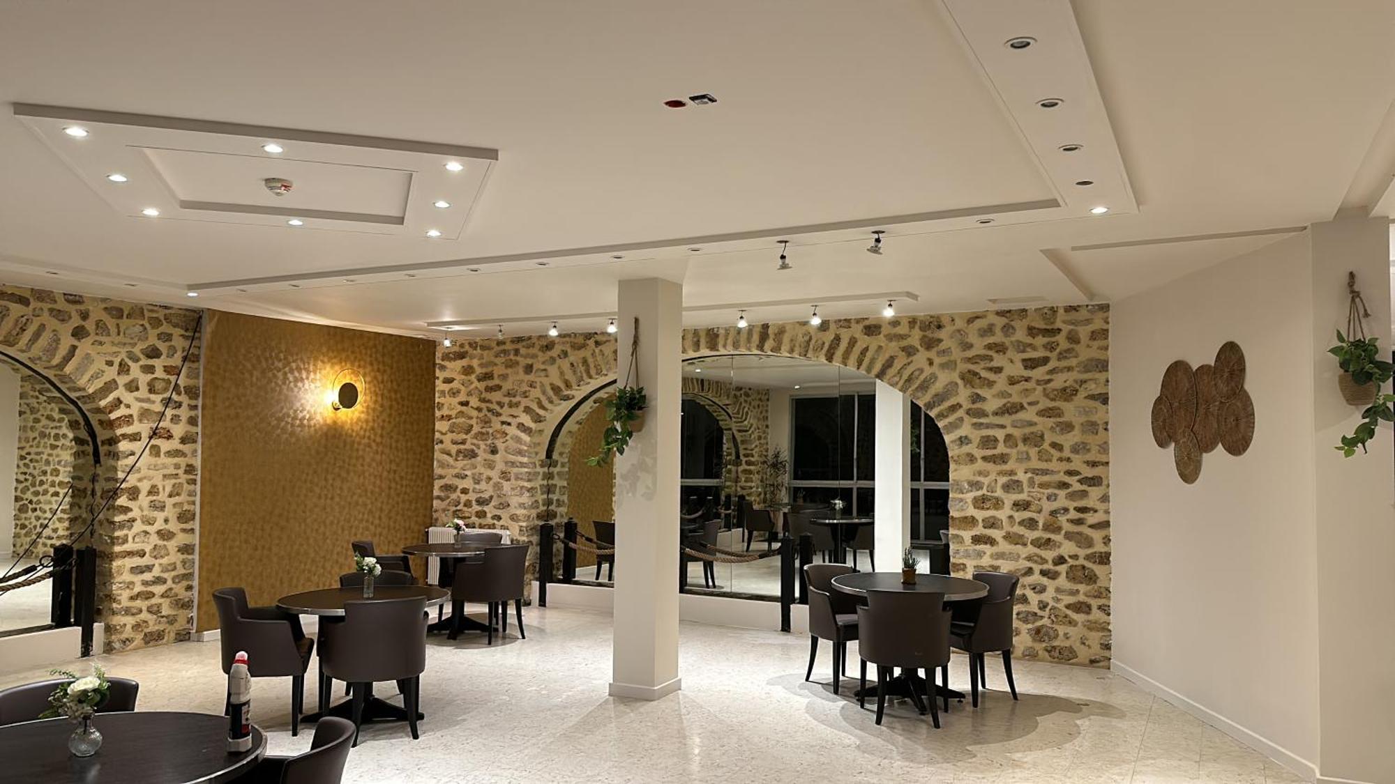 Thoiry Etoile Lodge Bagian luar foto