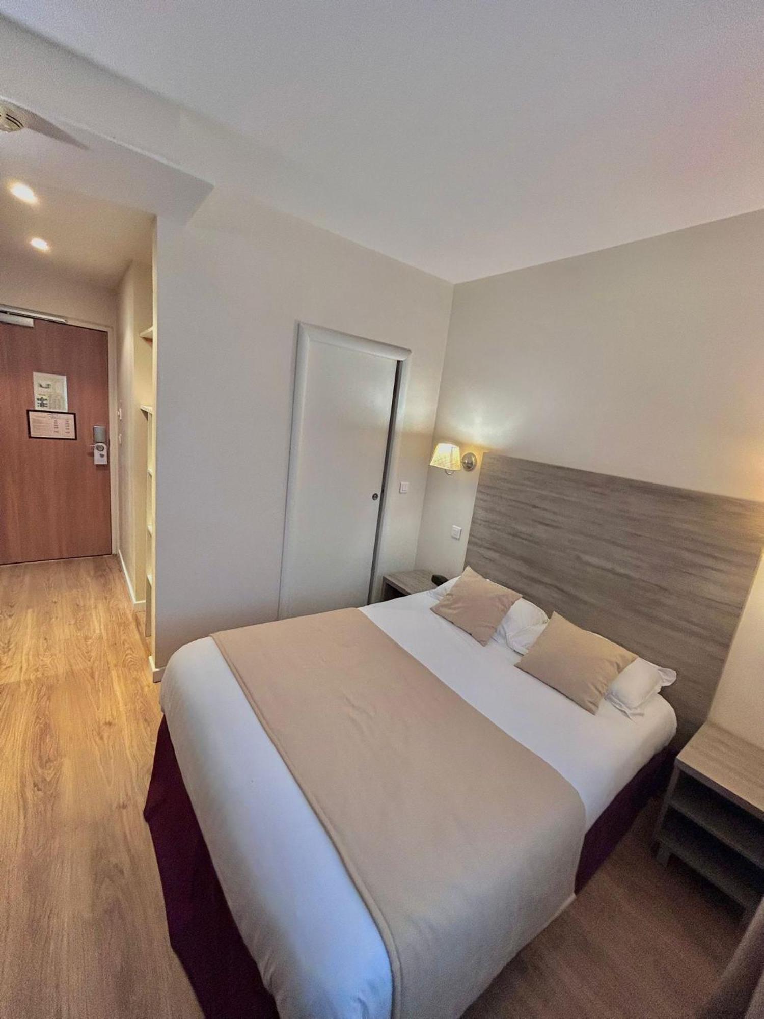 Thoiry Etoile Lodge Bagian luar foto